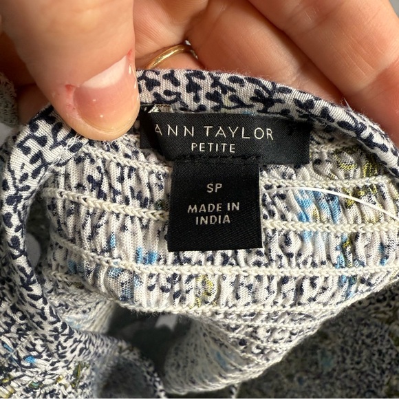 Ann Taylor Black and‎ Blue Patterned Blouse - Picture 6 of 7